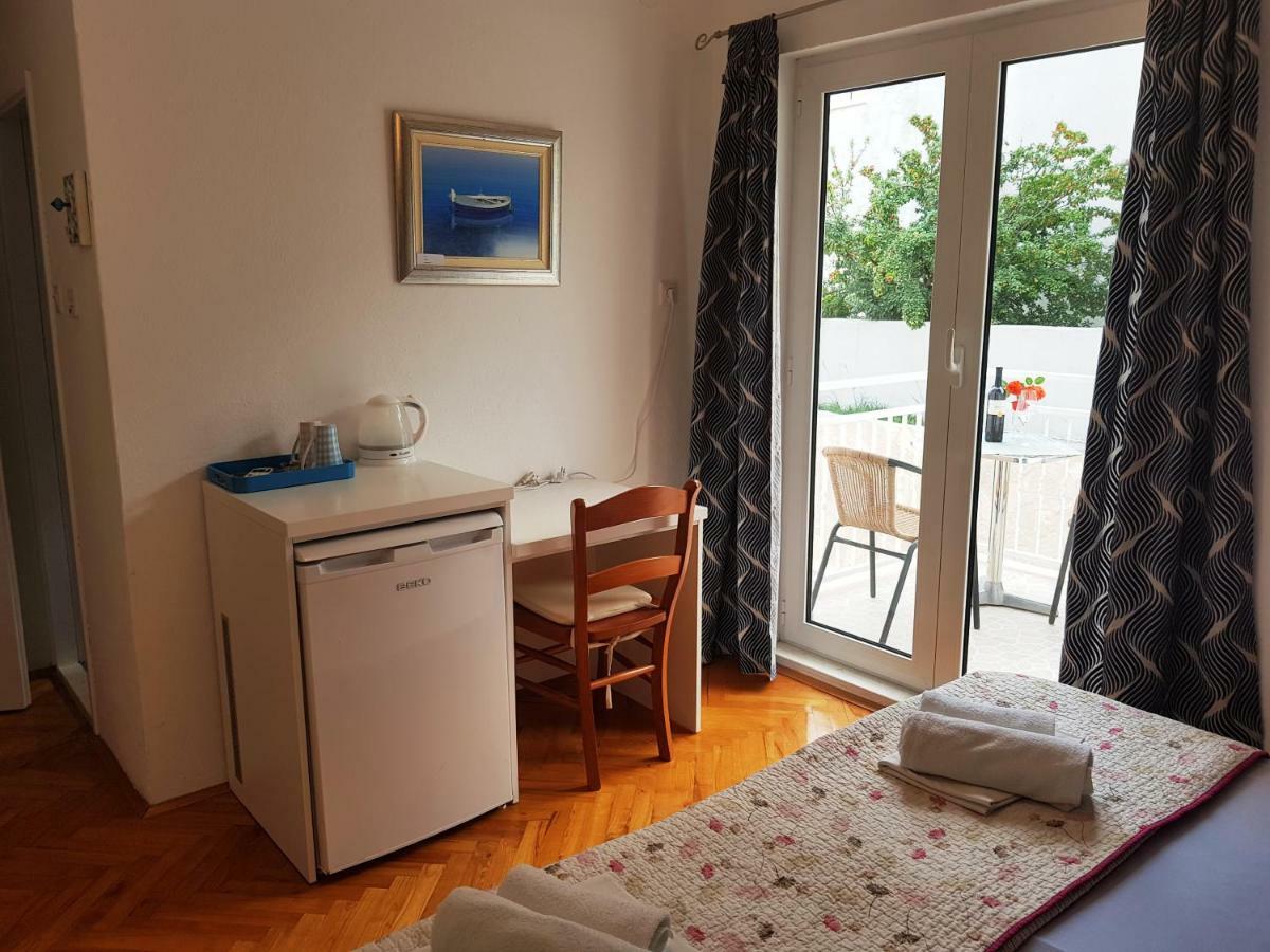 Tanya-Apartments And Rooms Hvar Town Exterior foto
