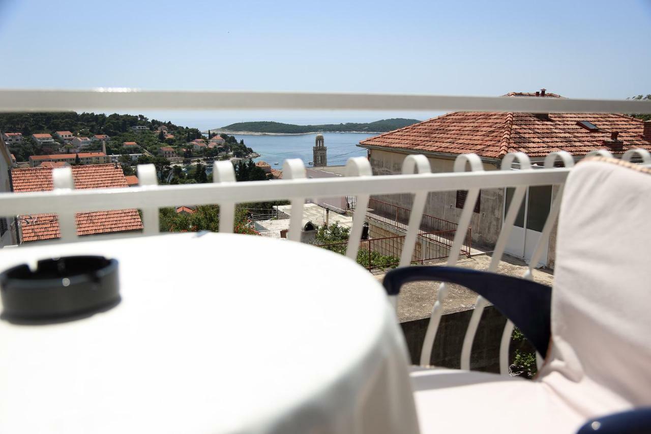 Tanya-Apartments And Rooms Hvar Town Exterior foto